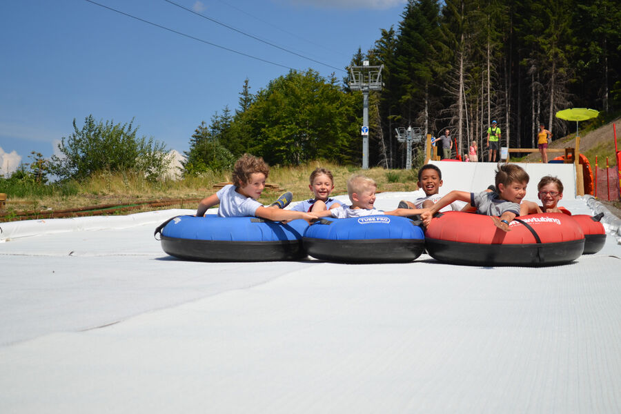 Piste de tubing de Super-Besse